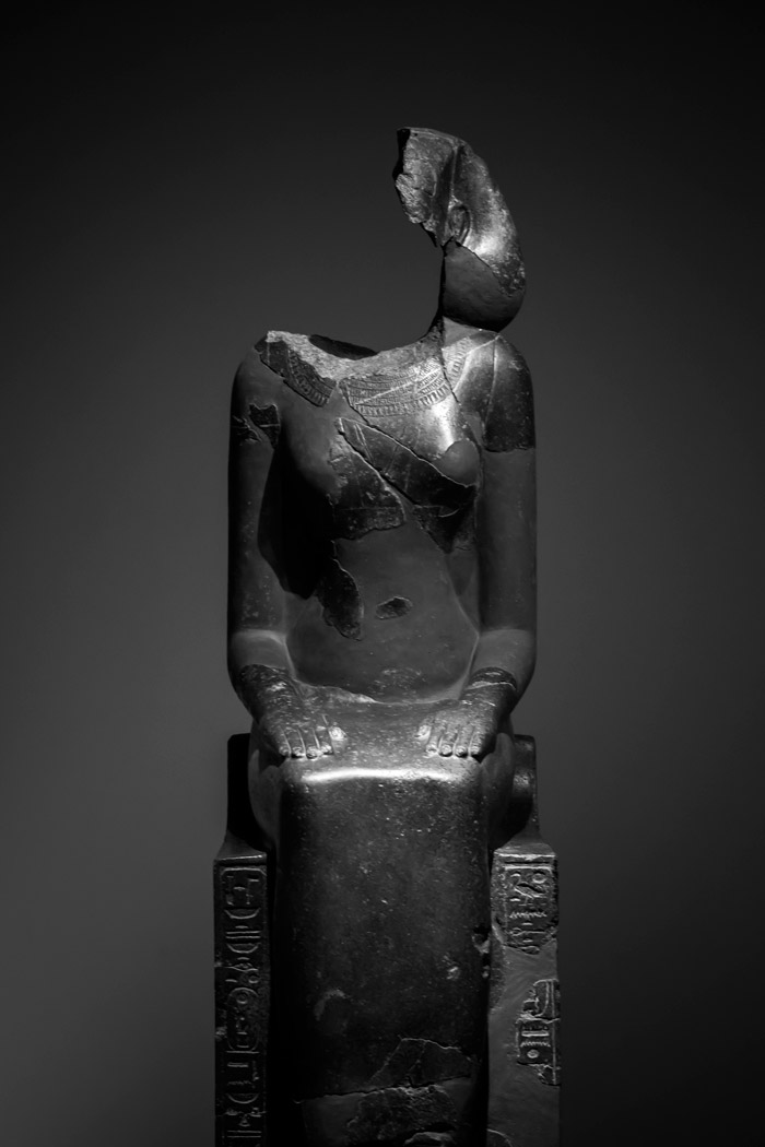 Headless Egyptian Hatshepsut statue